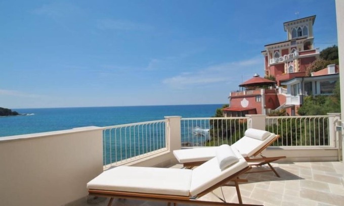 Castiglioncello Apartment | Bilocale Quercetano - AS24 Direttamente sul mare con terrazza