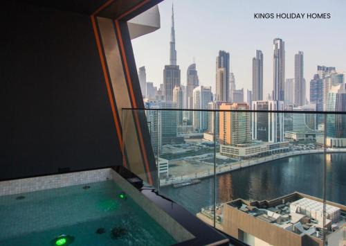 Business Bay House | Binghatti canal with private jacuzzi burj khalifa view kings