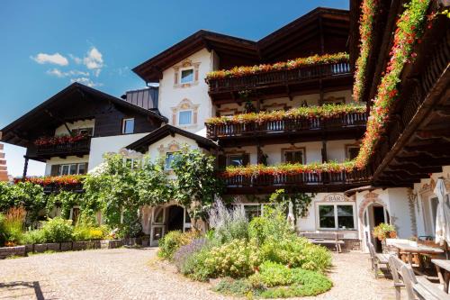 Collepietra Hotel | Bio & BikeHotel Steineggerhof