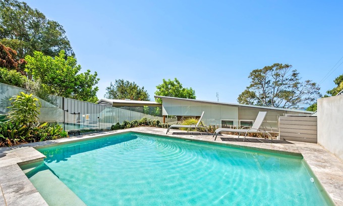 Lake Macquarie City Council House | ☀️ Biraban Lakefront 🛥 Jetty & Mooring 🏖 Pool 🐶 Dog Friendly