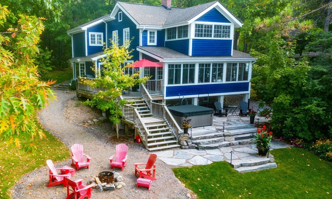Bala Cottage | Birchwood in Bala - Stroll to Town from Your Lake Muskoka Retreat!
