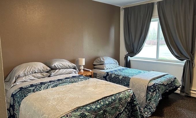 Indian Hotel | Bird Creek Motel