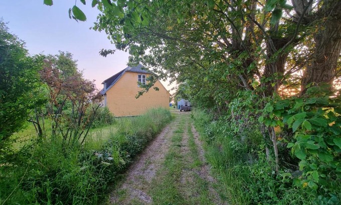 Faaborg House | Bjørnø Vingård B&B - bed&bath