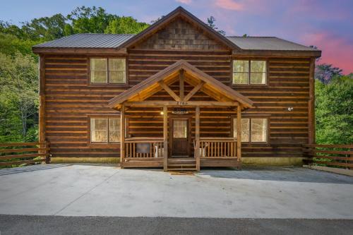 Caton House | Black Bear Splash cabin