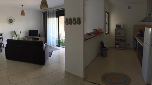 Saint-Paul Apartment | Black Pearl