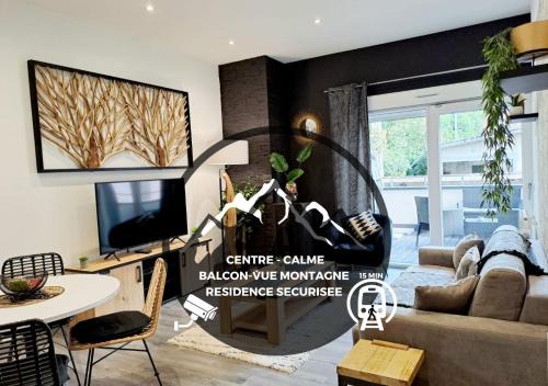 Cluses Apartment | Black&White Home-by So'SerenityHome-Balcon-Parking