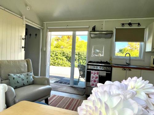 Lincoln House | Blackbird Cottage a Cosy Country Hideaway Near Lincoln University & Local Wedding Venues