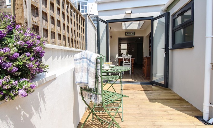 Weymouth Cottage | Blanche Cottage
