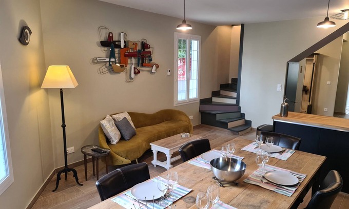 Fontainebleau House | Bleautiful Eugénie charming townhouse