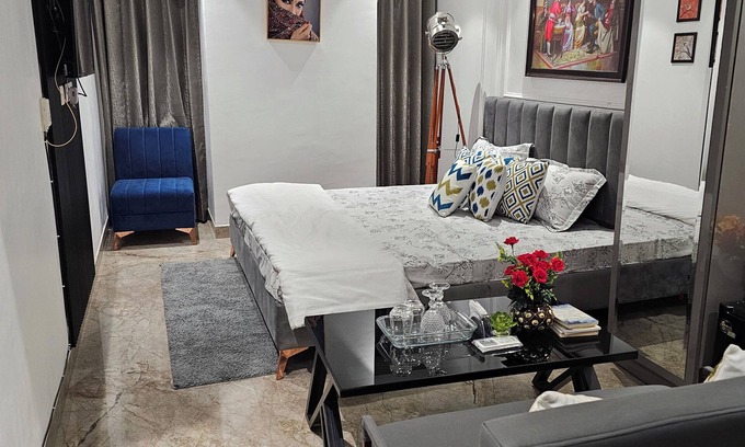Chandigarh Apartment | Bliss Stay-bedroom apartment with AC, WiFi in fantastic Zirakpur