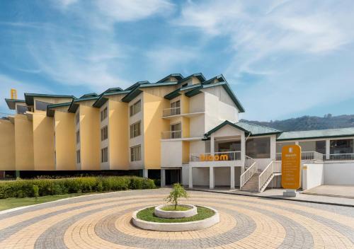 Dal Lake Hotel | Bloom Boutique - Dal Lake