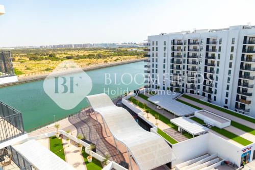 Abu Dhabi Apartment | Bloomfields Grandeur 3Br Pulse Maid Water's edge