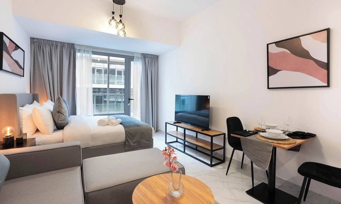 Masdar City Apartment | Bloomfields Spacious STU in Oasis Masdar City