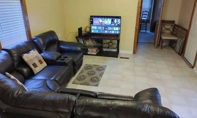 Eden Cottage | Bloomingdale Country Cottage 2bed 2bath