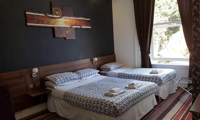 Newington House | Blossom Guest House