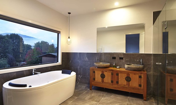Bright House | BLUE Haven In Bright Victoria