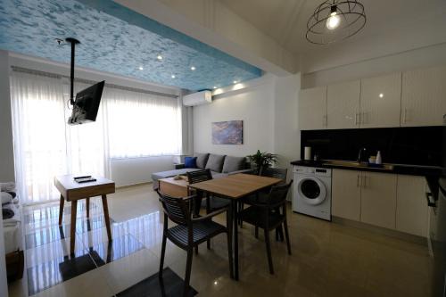 Drama Apartment | Blue House 2