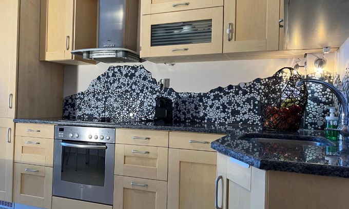 Aigio Apartment | Blue jasmine