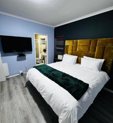 Bloubergstrand Apartment | Blue Lily Haven Cape Town Self Catering Home