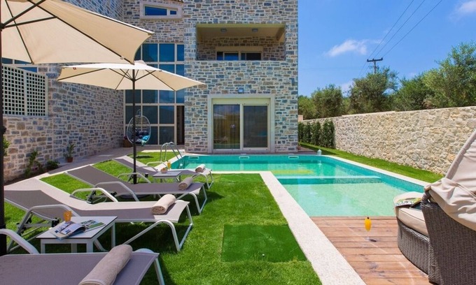 Stavromenos Villa | Blue Mare Villa, privacy and relaxation!