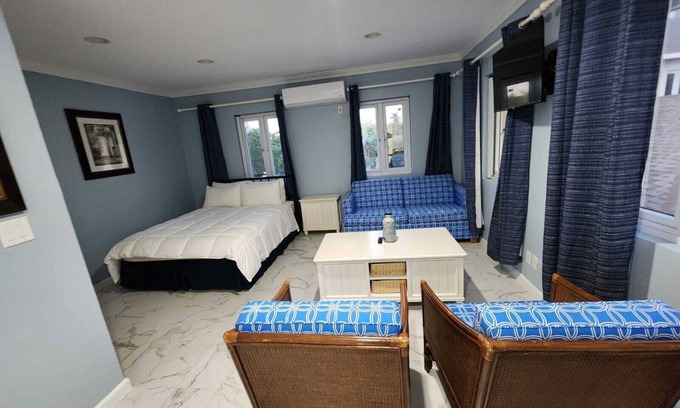 Nassau Apartment | Blue Marlin - Upscale Studio w Pool Near Beach