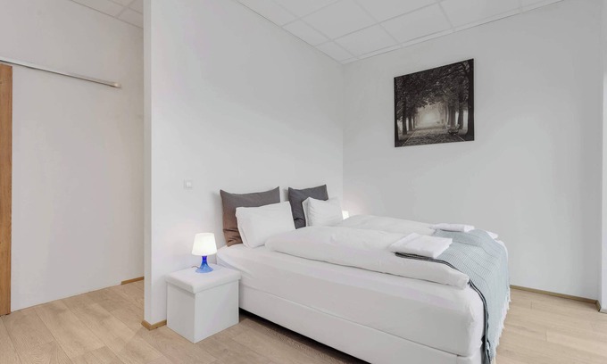 Kopavogur Apartment | Blue Mountain Apartments - Family Studio