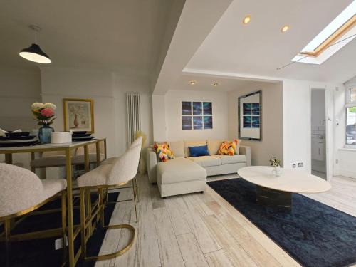 Clacton-on-Sea House | Blue Peak Lodge