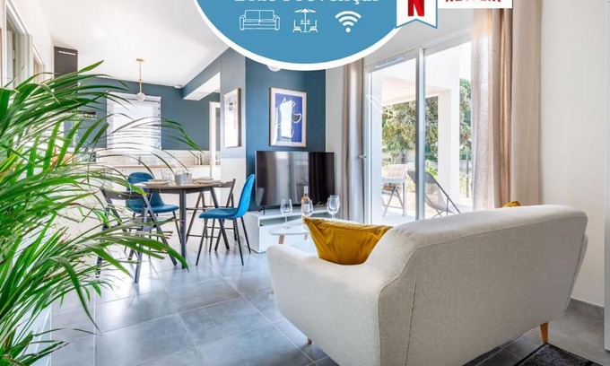 Morieres-les-Avignon Apartment | ☆ Blue Provençal Appartement ☆