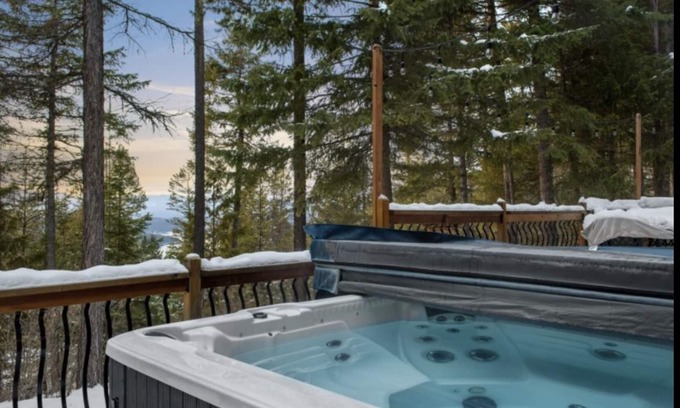 Altamont House | Blue Ridge Private Cabin: Hot Tub, Fire Pit, 12 Acres, Slopes & Winery