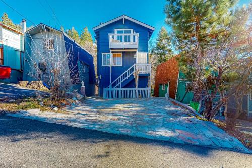 Arrowbear Lake House | Blue Skies Over Cedar Drive