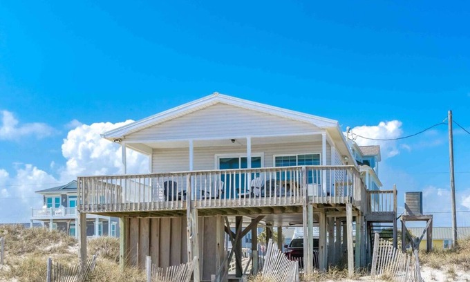North Topsail Beach House | Blue Tortoise - Awesome Oceanfront Deck! Dog Friendly!