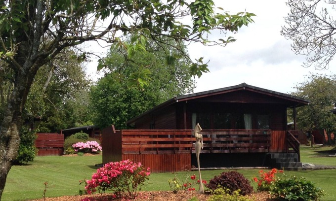 Newton Stewart House | Bluebell Lodge 3 with Hot Tub, Newton Stewart