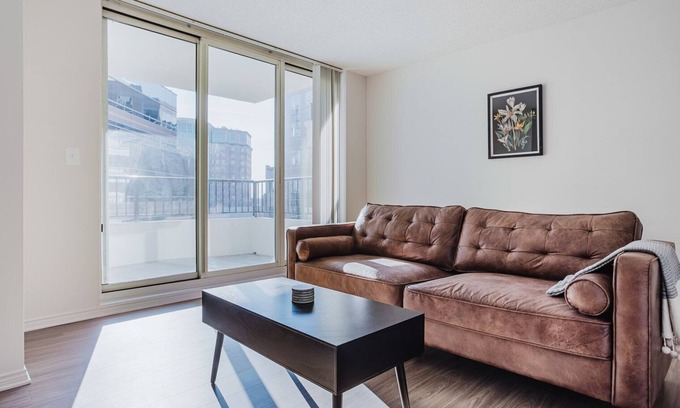 Ballston Apartment | Blueground | Ballston, pool, nr Arlington Park