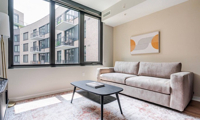 Clarendon Apartment | Blueground | Lyon Village, pool, nr Iwo Jima Memorial