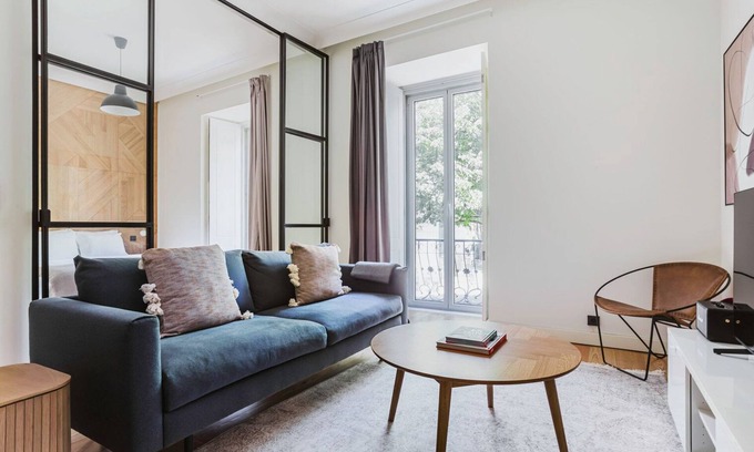 Sao Jorge de Arroios Apartment | Blueground | Saldanha, pool, gym, a/c & doorman