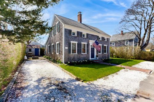 Sandwich House | Boardwalk Bliss