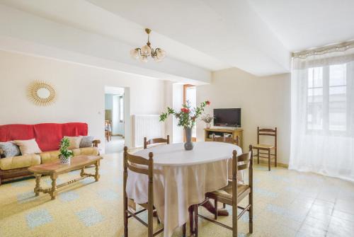 Cersay House | Bocage