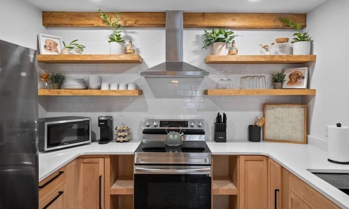 South Seminole Heights House | Boho Beauty 3b/2b near Armature!