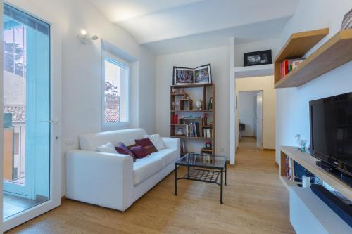 Saragozza-Porto Apartment | Bologna Saragozza District Apartment