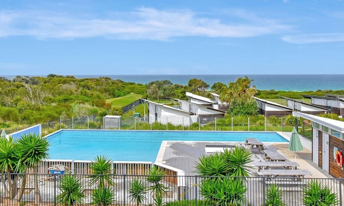 Caves Beach Villa | Bombora Beach House at Caves Beach Villas