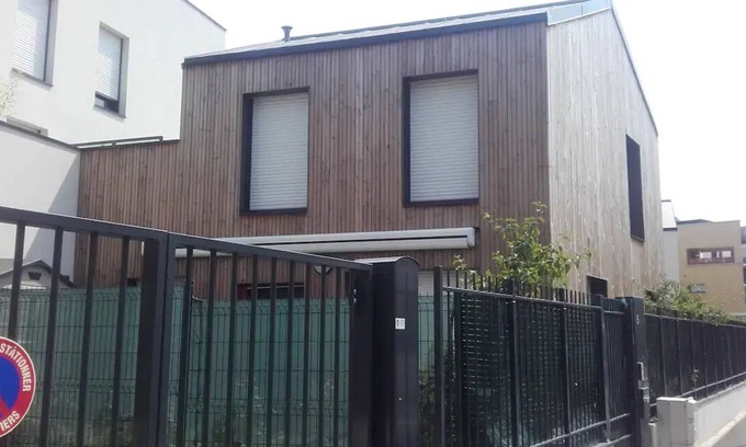 Saint-Denis House | BON Vivre A Saint Denis