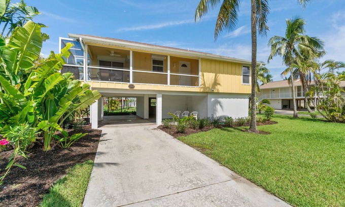 Bonita Springs House | Bonita Beach Getaway | 2-Bed & 2-Bath Couples Beach Escape