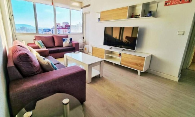 Los Tilos Apartment | Bonito Apartamento 1 min Estación Central Tren