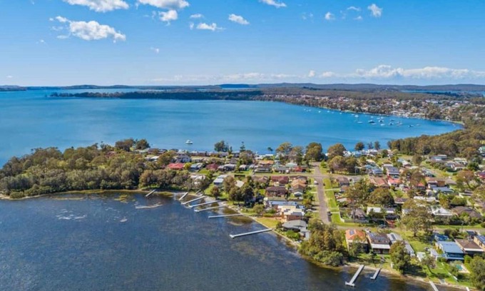 Bonnells Bay House | Bonnells Beauty