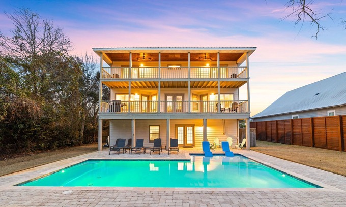 Gulfview Heights House | Book a Fall Getaway Today! Private Pool! 6 Adult Bikes! 30A Beaches!