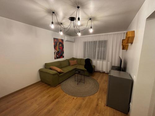 Targoviste Apartment | Book Me Now Apartments