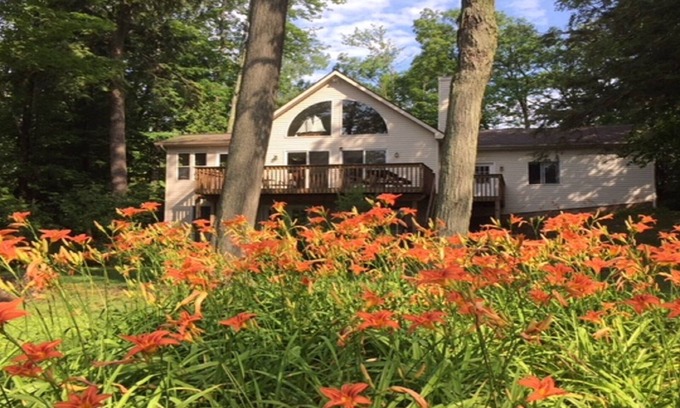 Lake Township House | Book your 2026 summer vacation now!