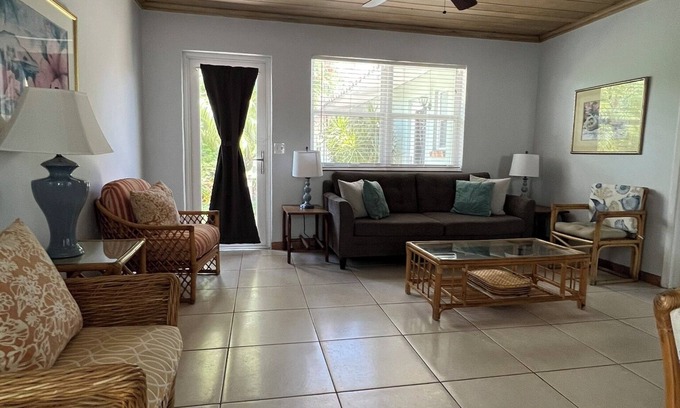 Delray Beach Hotel | Booking for 2026 One Block Walk Delray Beach, HTD Pool, Park, WiFi Included 2/2