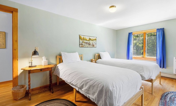 Ocean Point House | Boothbay Birch Cottage, near Botanical Gardens