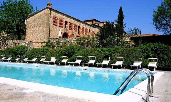 Bucine House | Borgo Bello L: A characteristic and welcoming apartment in the characteristic style of the Tuscan countryside.